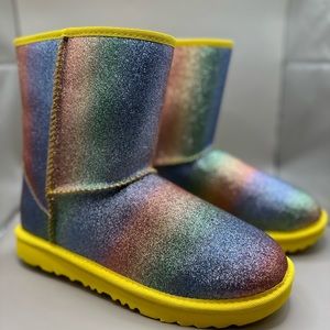 NEW! UGG Nib Boots Classic Short II Glitter RAINBOW Size 6 1130784K